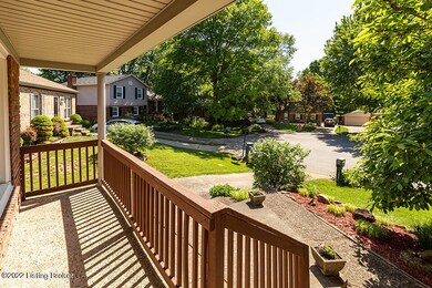 6802 Creedmoor Ct, Louisville, KY 40228 - photo 2