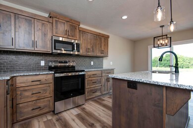 813 S Wheaton Hills Dr unit Lot 158, Nixa, MO 65714 - photo 3