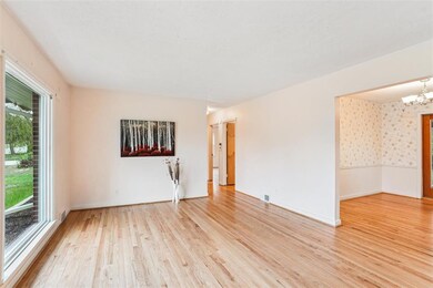 6826 Colby Ave, Windsor Heights, IA 50324 - photo 6