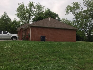 1001 N Louisa Ave, Shawnee, OK 74801 - photo 2