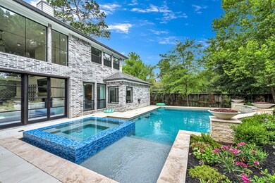 8326 Leafy Ln, Houston, TX 77055 - photo 2