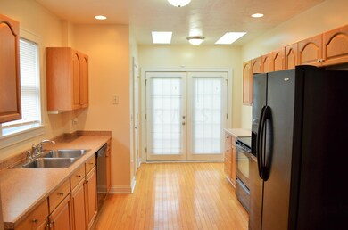 Kitchen 1