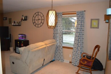 W225N176 Lexington Dr, Waukesha, WI 53186 - photo 5