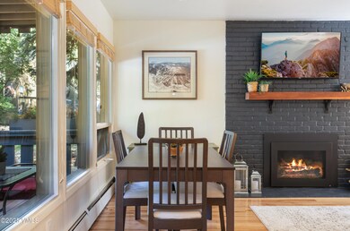 909 Red Sandstone Rd 2B High Res-3
