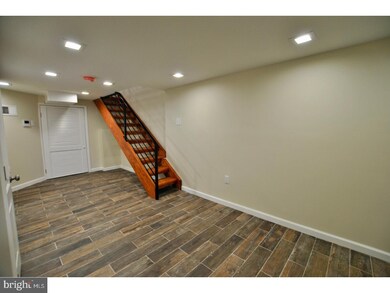 2050 Fernon St, Philadelphia, PA 19145 - photo 7