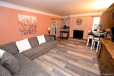 2917 Mallery St, Flint, MI 48504 - photo 2