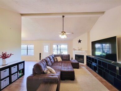 8331 Sparkling Springs Dr, Houston, TX 77095 - photo 4