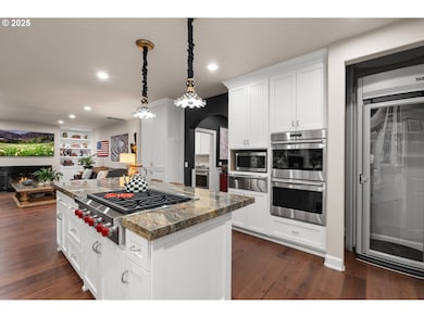 7717 NW Blue Pointe Ln, Portland, OR 97229 - photo 4