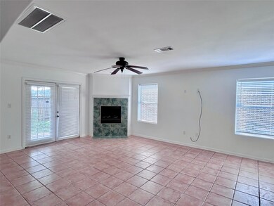 26 Regency Ln, Houston, TX 77088 - photo 6