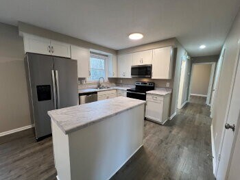 504 Overton Dr, Clarksville, TN 37042 - photo 4