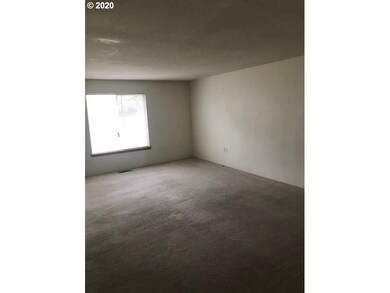 1306 SW 12th Ct, Pendleton, OR 97801 - photo 4