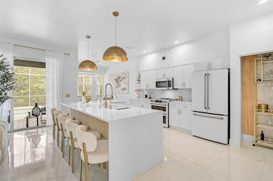 4146 Westbourne Cir, Sarasota, FL 34238 - photo 2