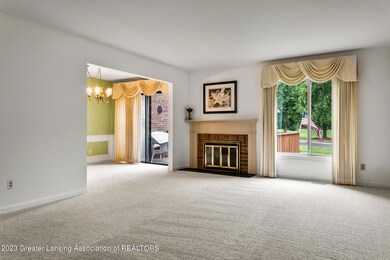 828 Montevideo Dr E Lansing MI-115