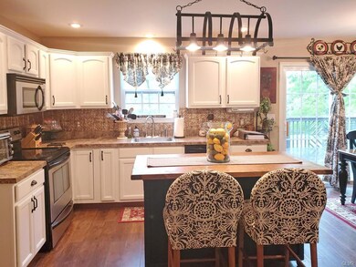 2206 Acorn Ct, Slatington, PA 18080 - photo 6