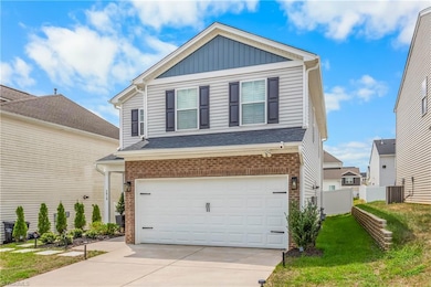 2010 Honeysuckle Vine Run, Winston Salem, NC 27106 - photo 4