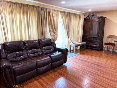 6629 Wilbur Ave unit 22, Reseda, CA 91335 - photo 3