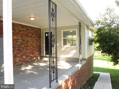 902 Winhall Way, Silver Spring, MD 20904 - photo 3