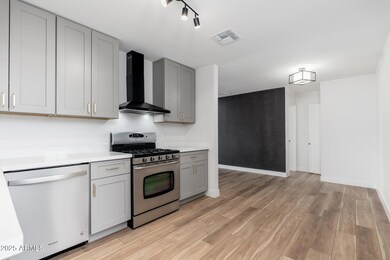 4922 W Coolidge St unit 2B, Phoenix, AZ 85031 - photo 6