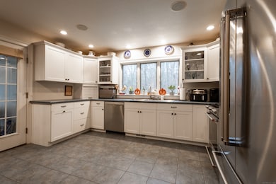 15 Forsyth Rd, Oakdale, CT 06370 - photo 5