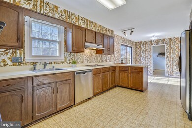 4505 Herend Place, Fairfax, VA 22032 - photo 3