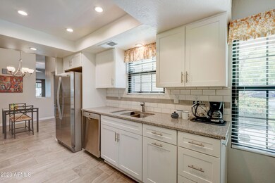 7705 S Kachina Dr-7