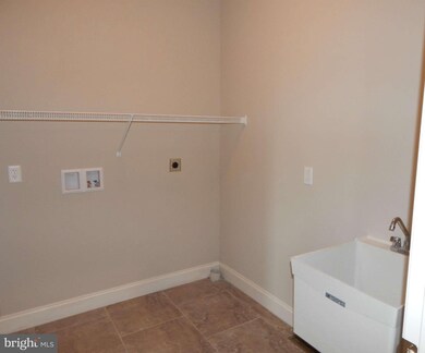 2366 Somerset Rd, Chambersburg, PA 17202 - photo 5