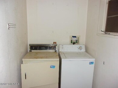 2109 Pecan Dr, Alamogordo, NM 88310 - photo 4