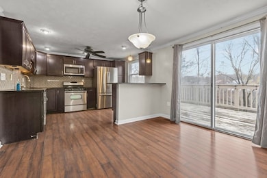 760 Wheatland Cir, Bridgeville, PA 15017 - photo 7