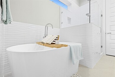 2116 Naomi St unit D, Houston, TX 77054 - photo 7