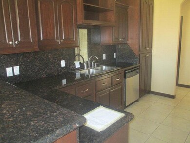 1721 Inez Ave, Edinburg, TX 78539 - photo 5