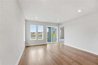 1312 SE Windbreak Dr, Lee's Summit, MO 64081 - photo 6