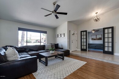 6Living Room-SMALL
