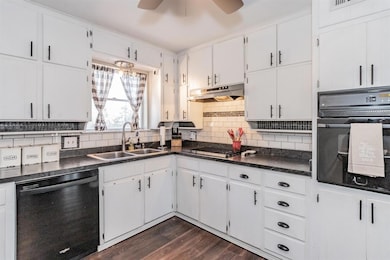 1824 Chattanooga Dr, Bedford, TX 76022 - photo 6