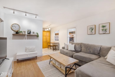 26435 Tawas St, Madison Heights, MI 48071 - photo 4