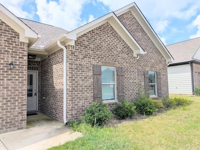 60 Avalon Way, Clanton, AL 35045 - photo 2