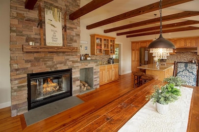 2 Rushing Brook Ln, Wilmington, VT 05363 - photo 2