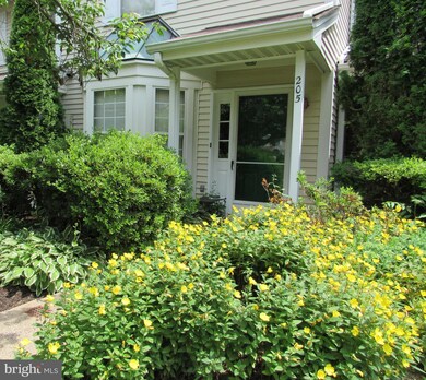 205 Leedom Way, Newtown, PA 18940 - photo 4