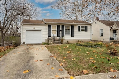 2128 N 5th St, Saint Charles, MO 63301 - photo 2