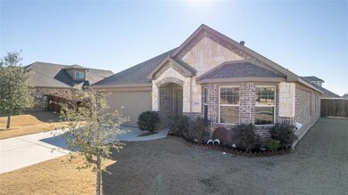 2214 Louis Tr, Weatherford, TX 76087 - photo 2