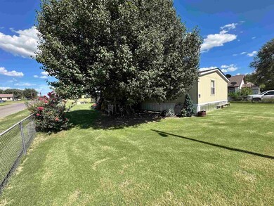 305 W 1st St, Seiling, OK 73663 - photo 3