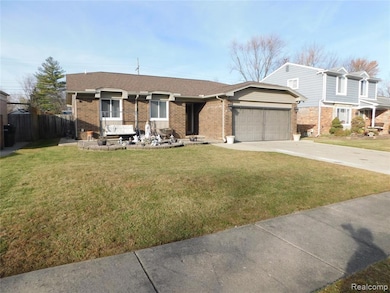 38223 Forsdale Dr, Sterling Heights, MI 48310 - photo 3