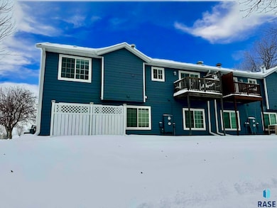 1405 N Conifer Place unit 6, Sioux Falls, SD 57107 - photo 2