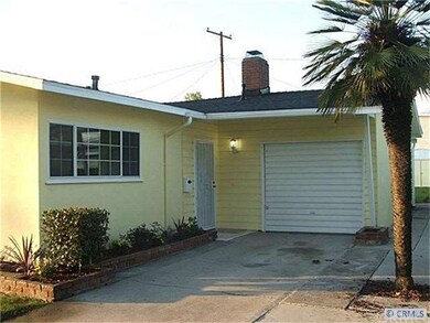 ATTACHED GARAGE DIRECT ACCESS