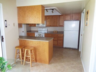 11102 W Cameo Dr, Sun City, AZ 85351 - photo 7