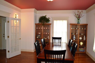 dining room 4