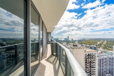 55 SW 9th St unit 4008, Miami, FL 33130 - photo 2