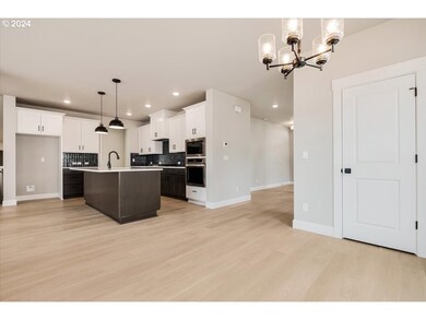 12050 SW Strobel Rd, Beaverton, OR 97007 - photo 5