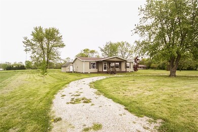 7038 E 400 S, Franklin, IN 46131 - photo 3