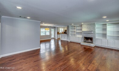 1103 Martin Dr-18