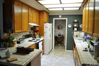 Tile and oak kitchen